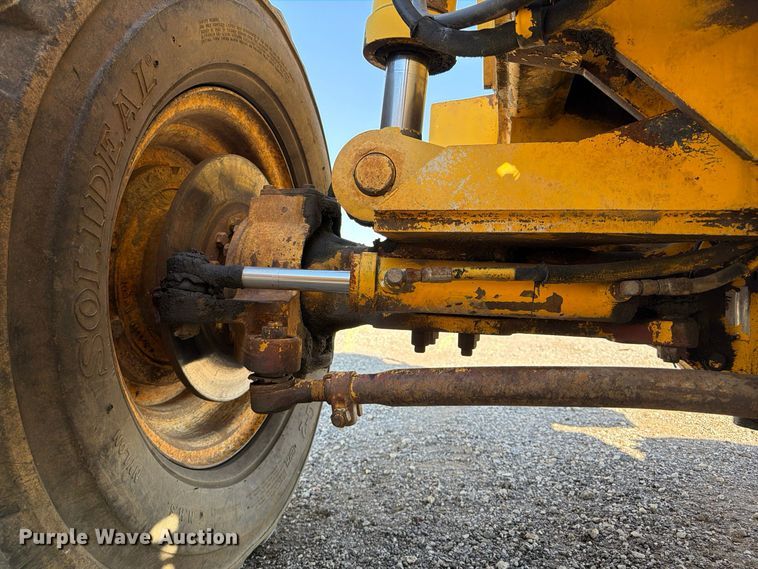 image for item FP3186 1998 Pettibone 8042 telehandler