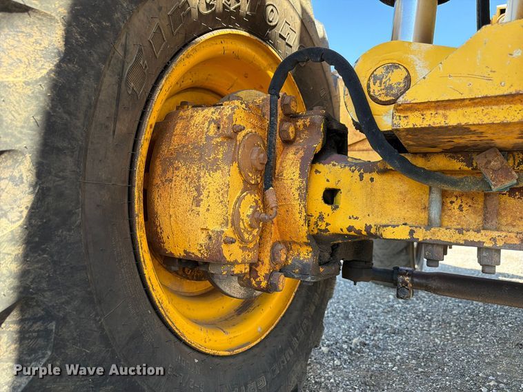 image for item FP3186 1998 Pettibone 8042 telehandler