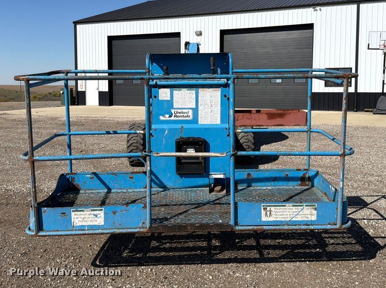 image for item FP3187 1998 Genie S-40 boom lift