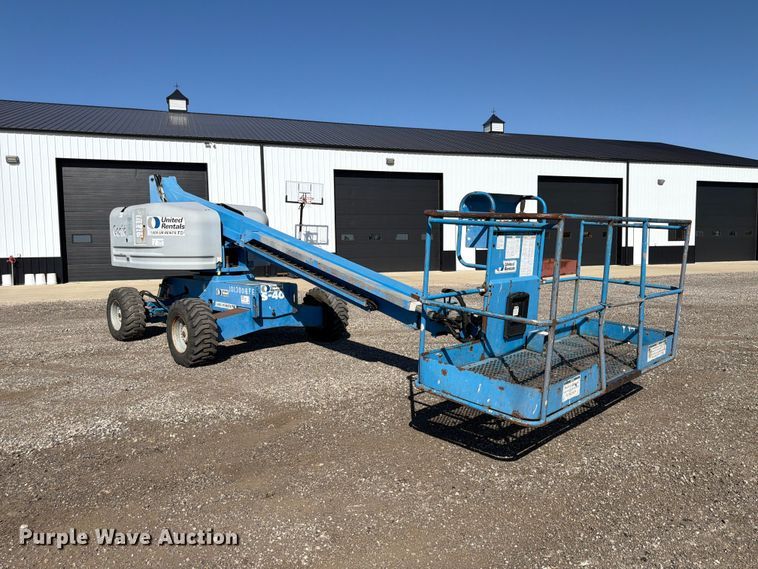 image for item FP3187 1998 Genie S-40 boom lift