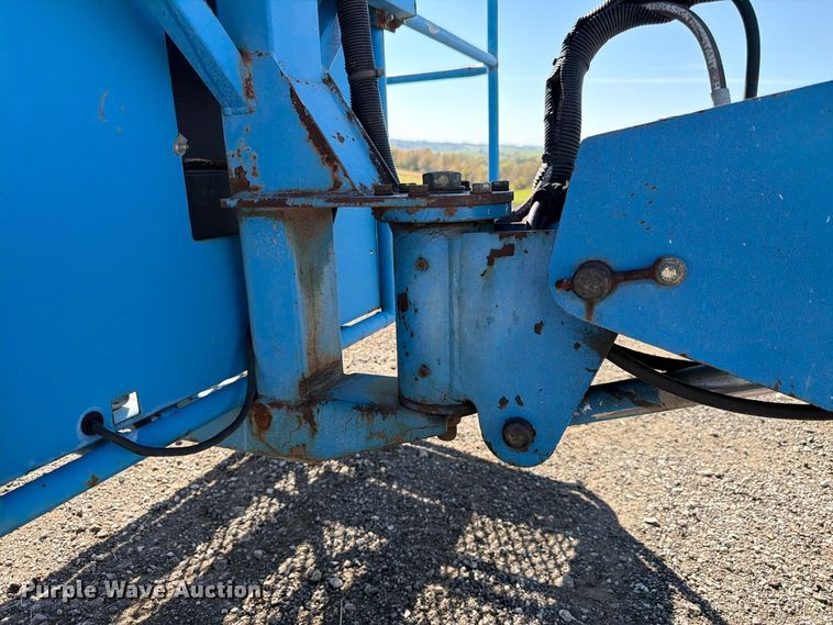 image for item FP3187 1998 Genie S-40 boom lift
