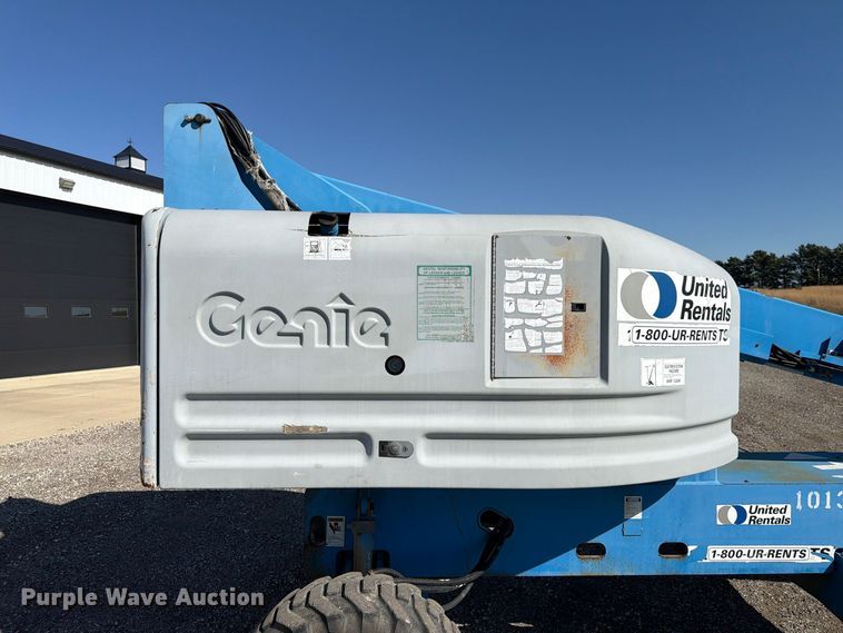 image for item FP3187 1998 Genie S-40 boom lift