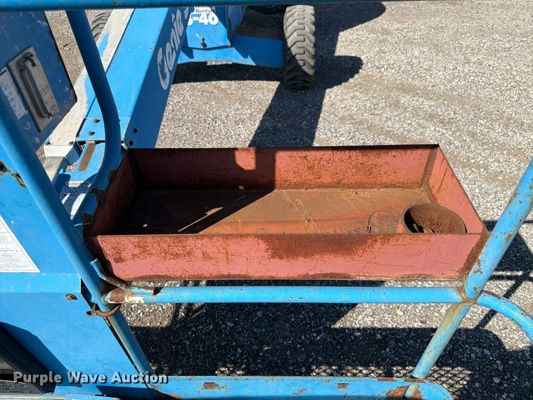 image for item FP3187 1998 Genie S-40 boom lift