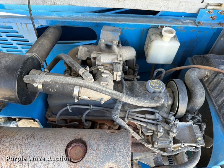 image for item FP3187 1998 Genie S-40 boom lift