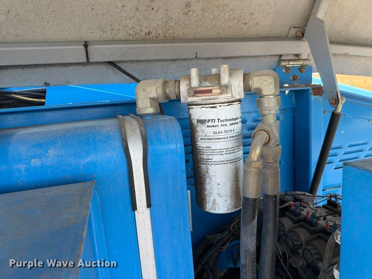 image for item FP3187 1998 Genie S-40 boom lift
