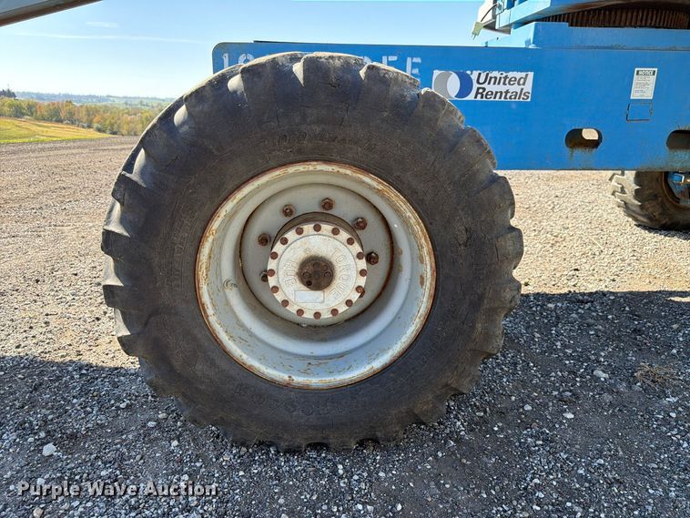 image for item FP3187 1998 Genie S-40 boom lift