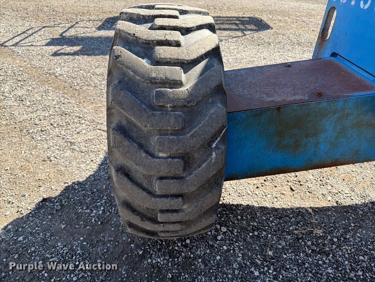 image for item FP3187 1998 Genie S-40 boom lift