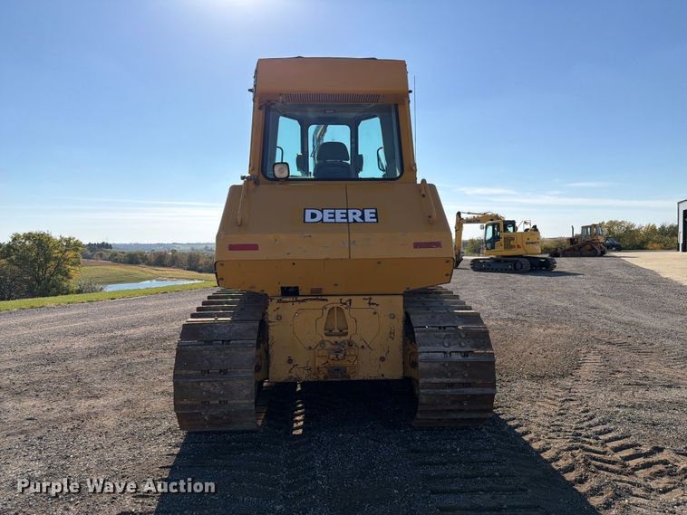 image for item FP3188 2003 John Deere 850C dozer
