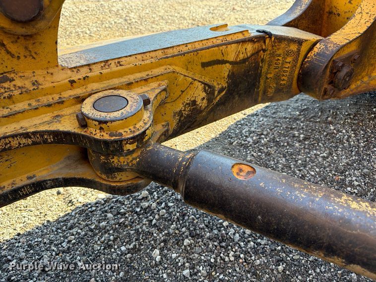 image for item FP3188 2003 John Deere 850C dozer