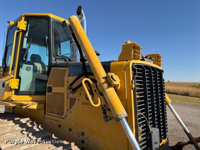 image for item FP3188 2003 John Deere 850C dozer