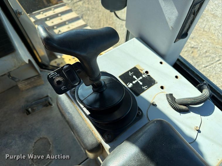 image for item FP3188 2003 John Deere 850C dozer