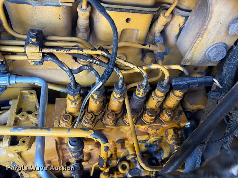 image for item FP3188 2003 John Deere 850C dozer
