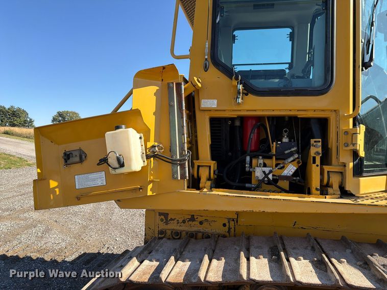 image for item FP3188 2003 John Deere 850C dozer