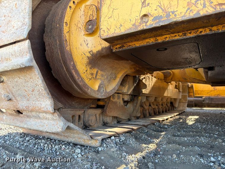 image for item FP3188 2003 John Deere 850C dozer