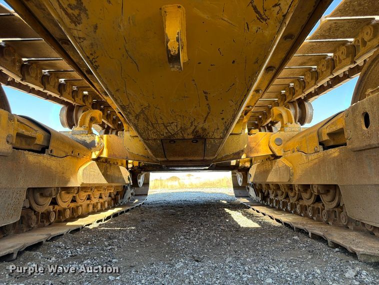 image for item FP3188 2003 John Deere 850C dozer