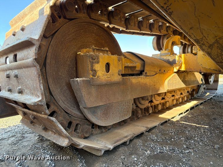 image for item FP3188 2003 John Deere 850C dozer