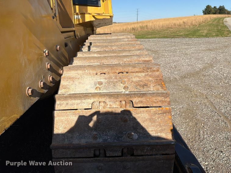 image for item FP3188 2003 John Deere 850C dozer