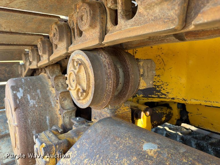 image for item FP3188 2003 John Deere 850C dozer