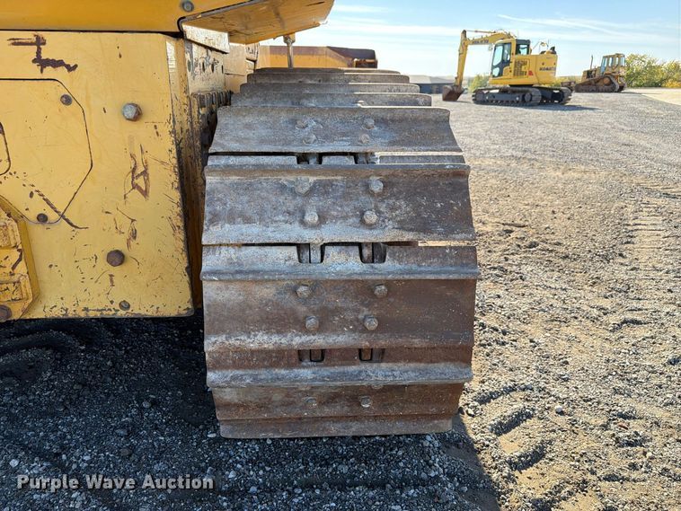 image for item FP3188 2003 John Deere 850C dozer