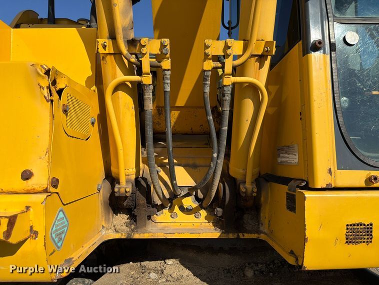 image for item FP3189 2018 Komatsu PC138USLC-11 excavator