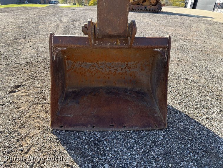 image for item FP3189 2018 Komatsu PC138USLC-11 excavator