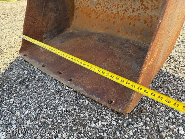 image for item FP3189 2018 Komatsu PC138USLC-11 excavator