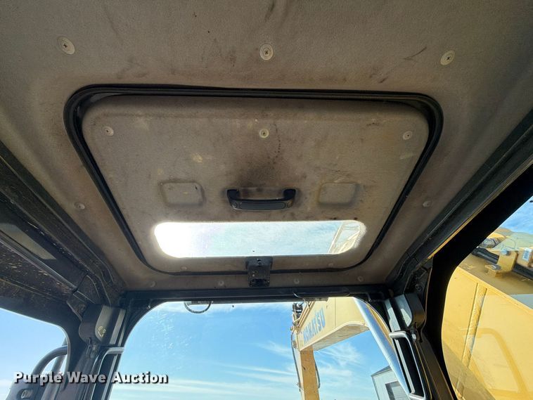 image for item FP3189 2018 Komatsu PC138USLC-11 excavator