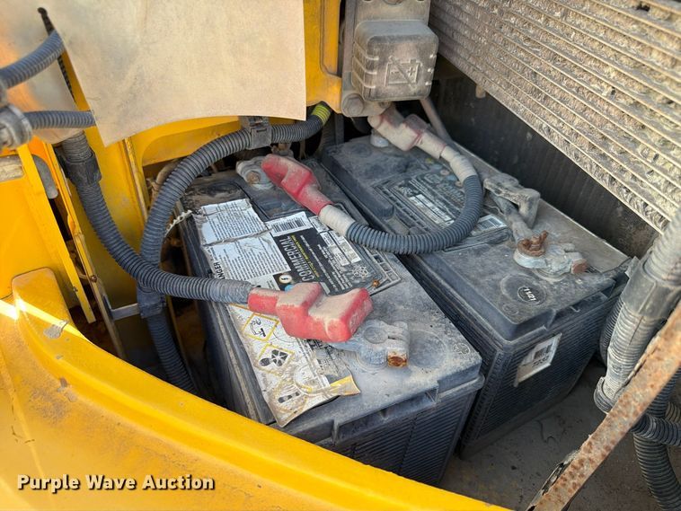 image for item FP3189 2018 Komatsu PC138USLC-11 excavator
