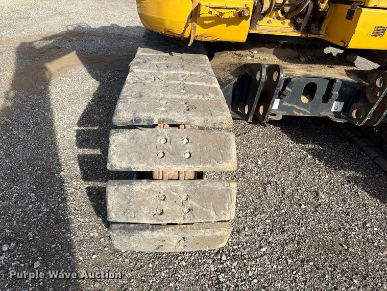 image for item FP3189 2018 Komatsu PC138USLC-11 excavator
