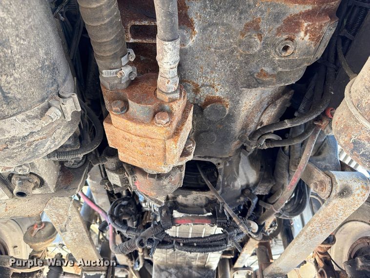 image for item FP3191 2005 Freightliner Columbia semi truck