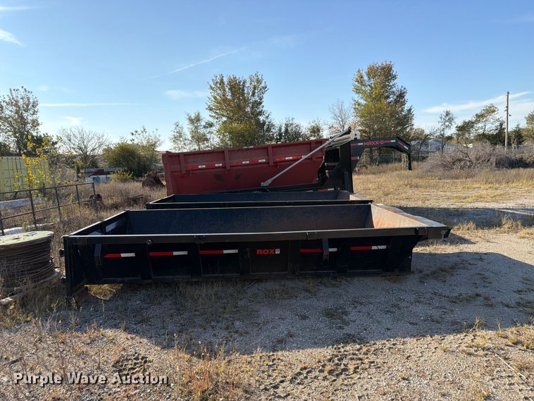 image for item FP3192 2022 Maxey roll-off container trailer