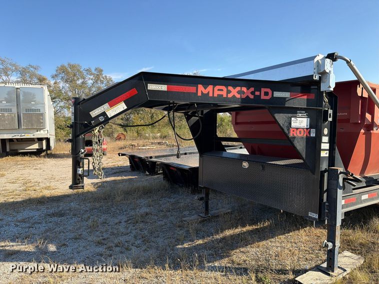image for item FP3192 2022 Maxey roll-off container trailer