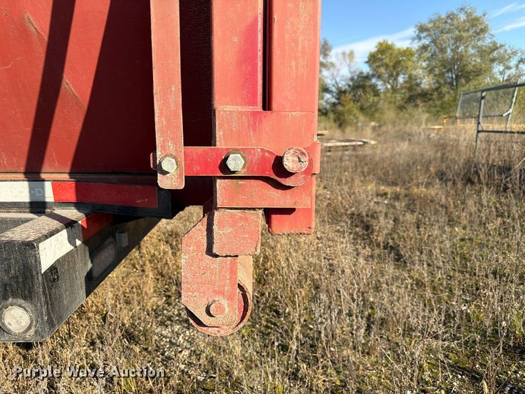 image for item FP3192 2022 Maxey roll-off container trailer