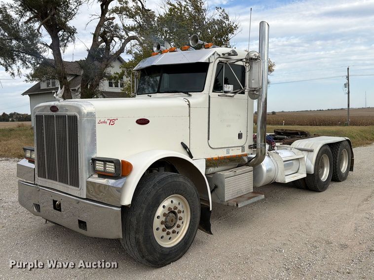 image for item FP3197 1995 Peterbilt 379 semi truck