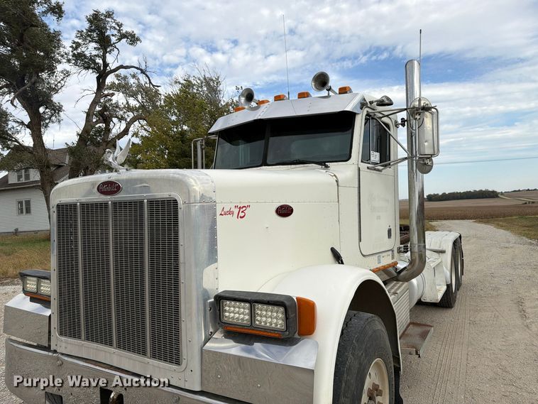 image for item FP3197 1995 Peterbilt 379 semi truck