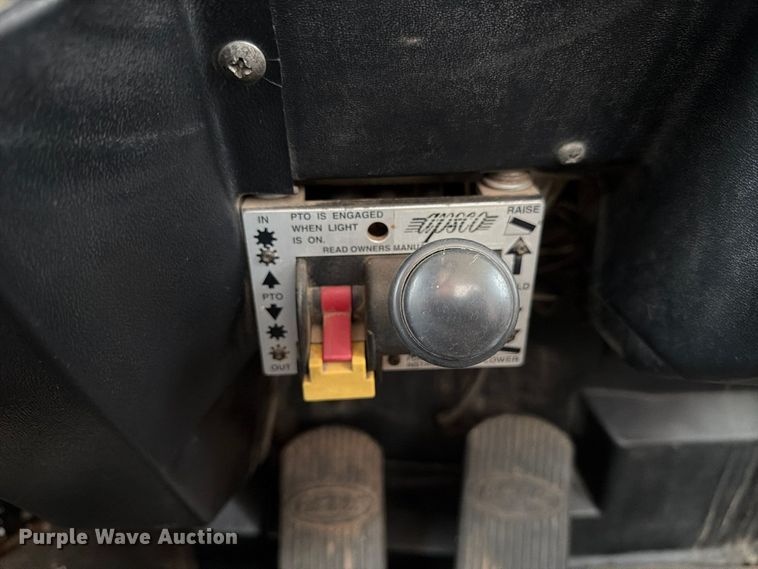 image for item FP3197 1995 Peterbilt 379 semi truck