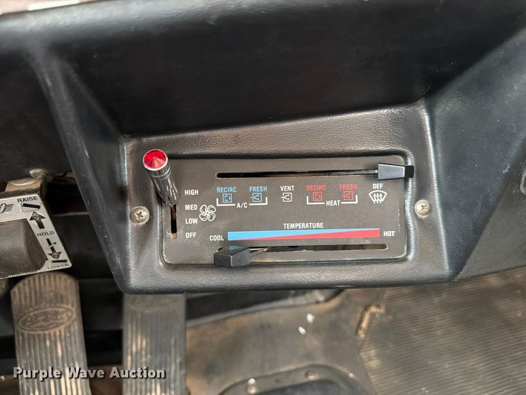 image for item FP3197 1995 Peterbilt 379 semi truck