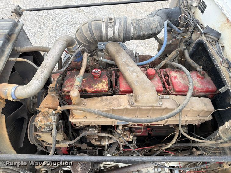 image for item FP3197 1995 Peterbilt 379 semi truck