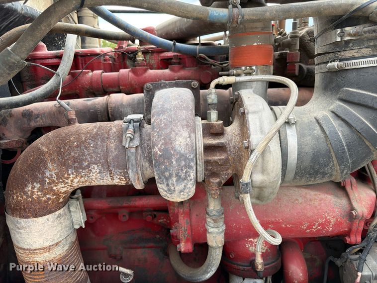 image for item FP3197 1995 Peterbilt 379 semi truck