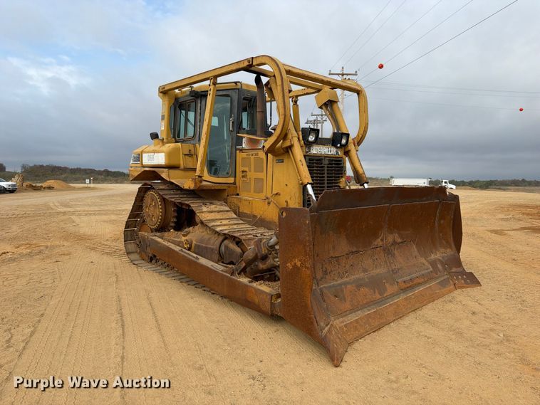 image for item FP3501 1998 Caterpillar D6R XL dozer