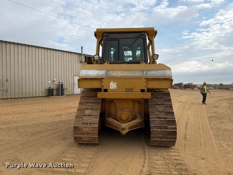image for item FP3501 1998 Caterpillar D6R XL dozer