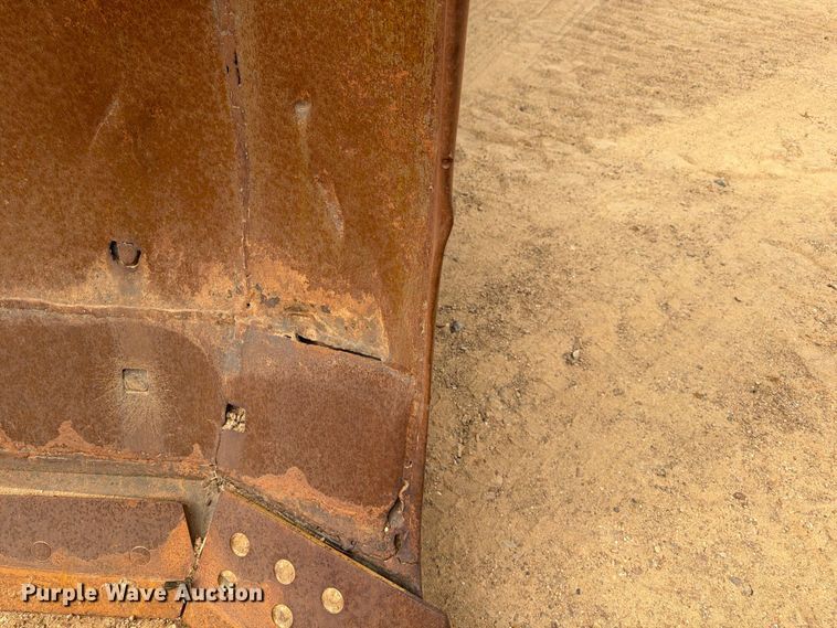 image for item FP3501 1998 Caterpillar D6R XL dozer