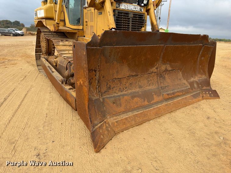 image for item FP3501 1998 Caterpillar D6R XL dozer