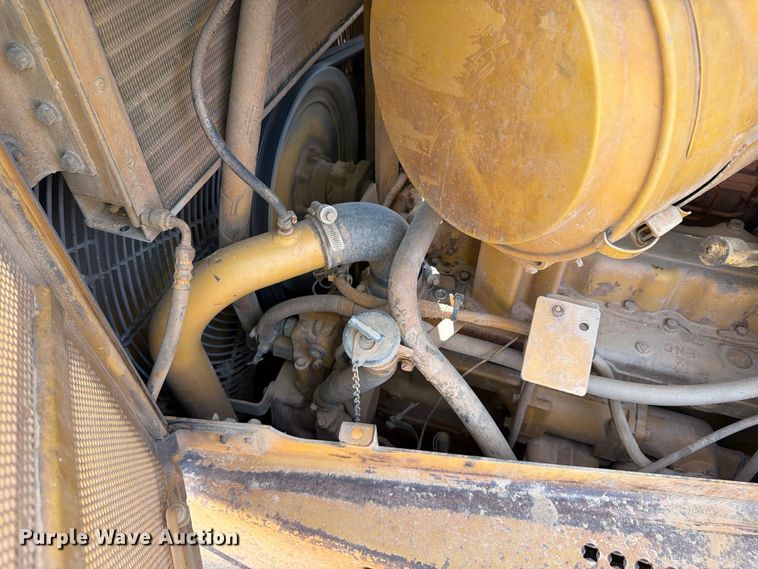 image for item FP3501 1998 Caterpillar D6R XL dozer