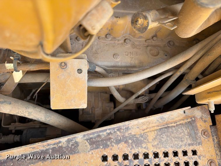 image for item FP3501 1998 Caterpillar D6R XL dozer