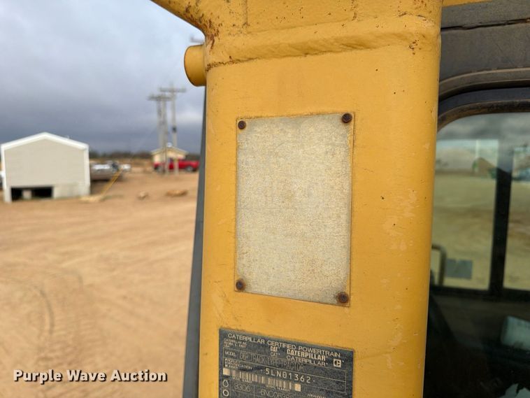 image for item FP3501 1998 Caterpillar D6R XL dozer