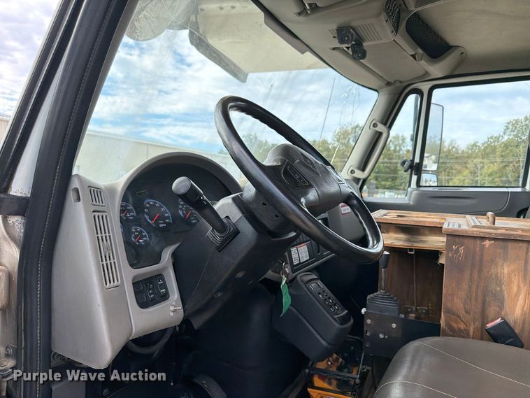 2011 International DuraStar 4400