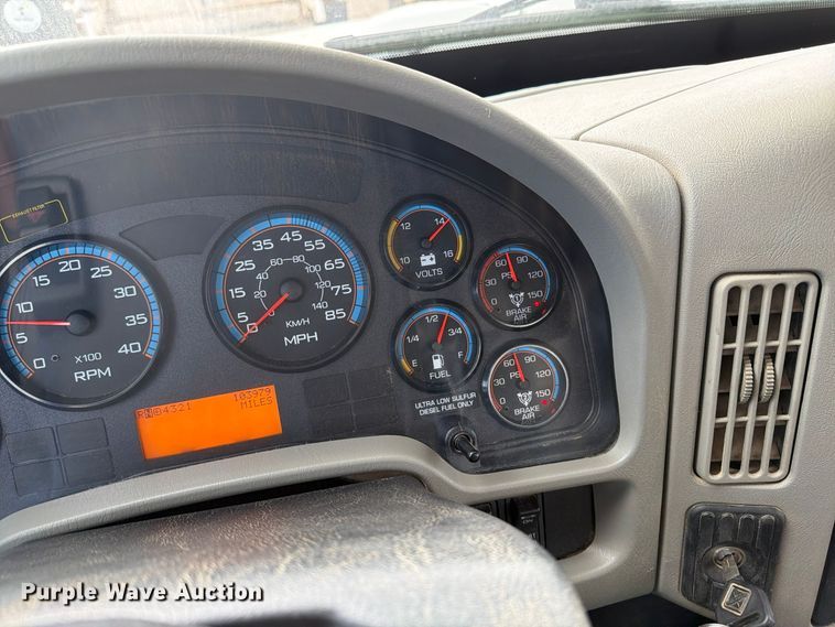 2011 International DuraStar 4400
