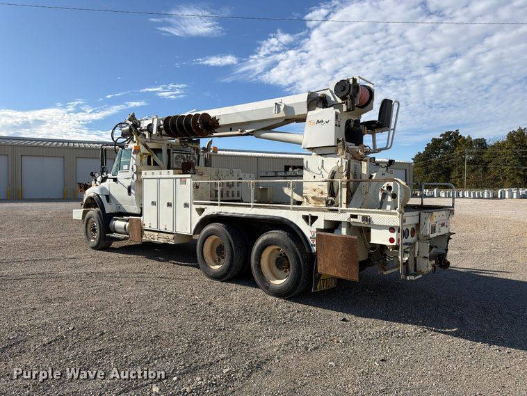 image for item FP3545 2011 International Workstar 7600 digger derrick truck
