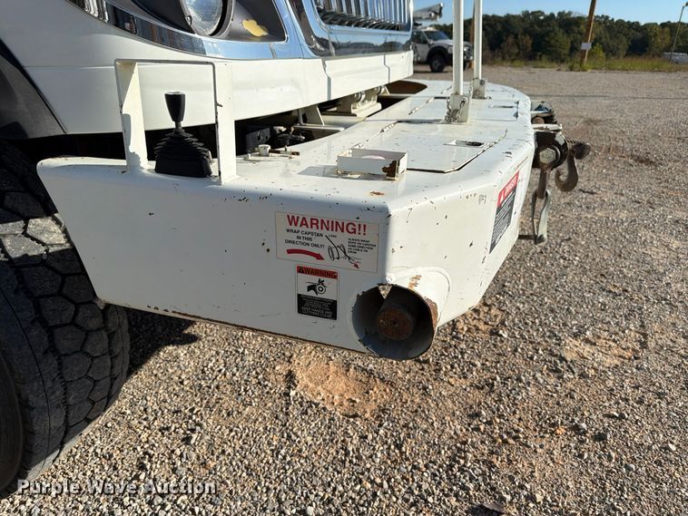 image for item FP3545 2011 International Workstar 7600 digger derrick truck